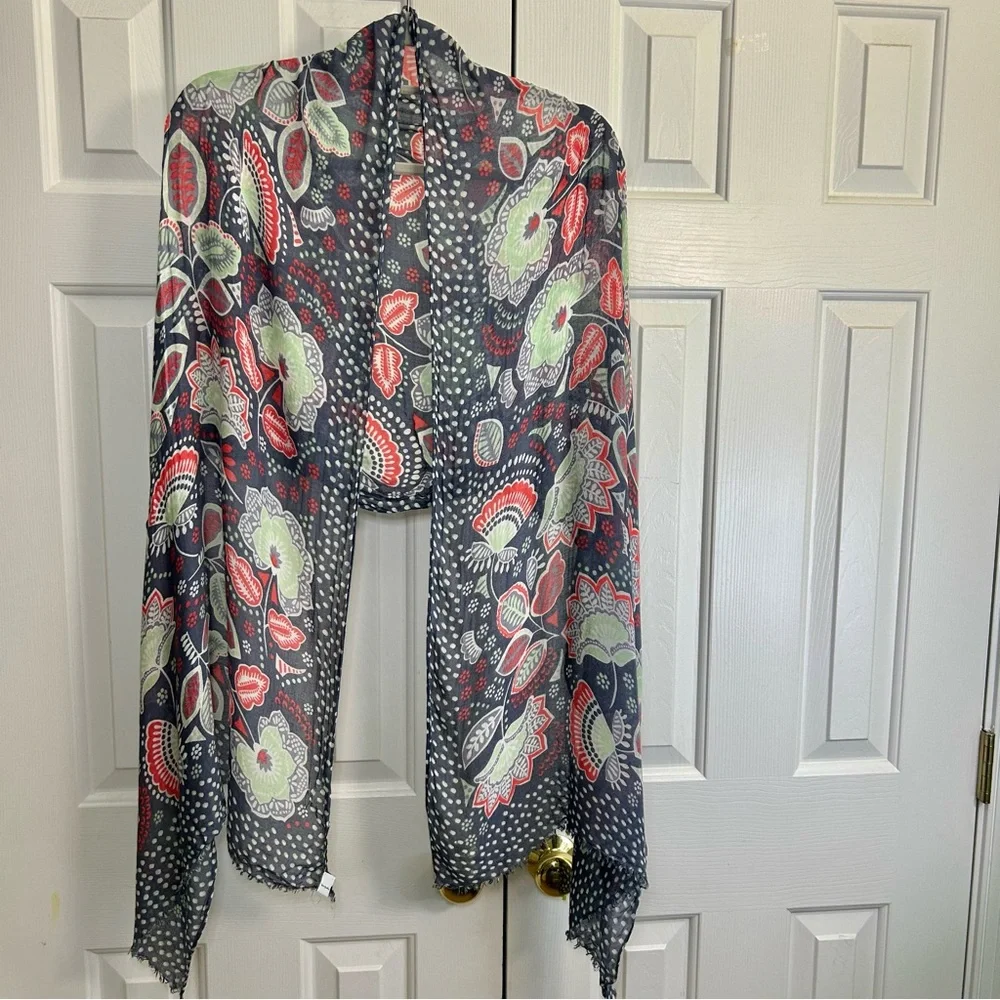 Vera Bradley Nomadic Floral Blue Long Line Lightweight Scarf